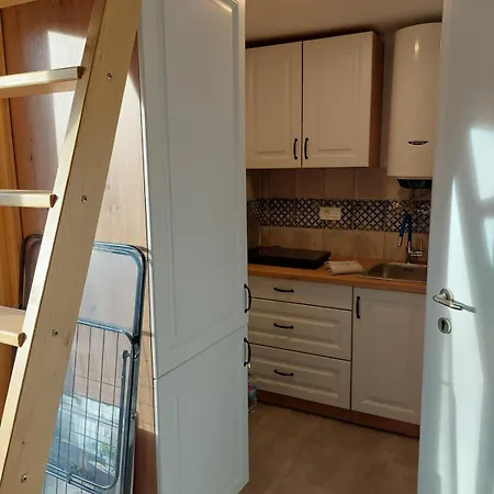 Semesterbostad Sunny House Pisari *