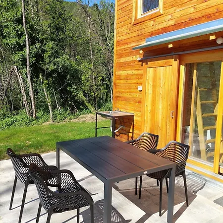 Sunny House Pisari